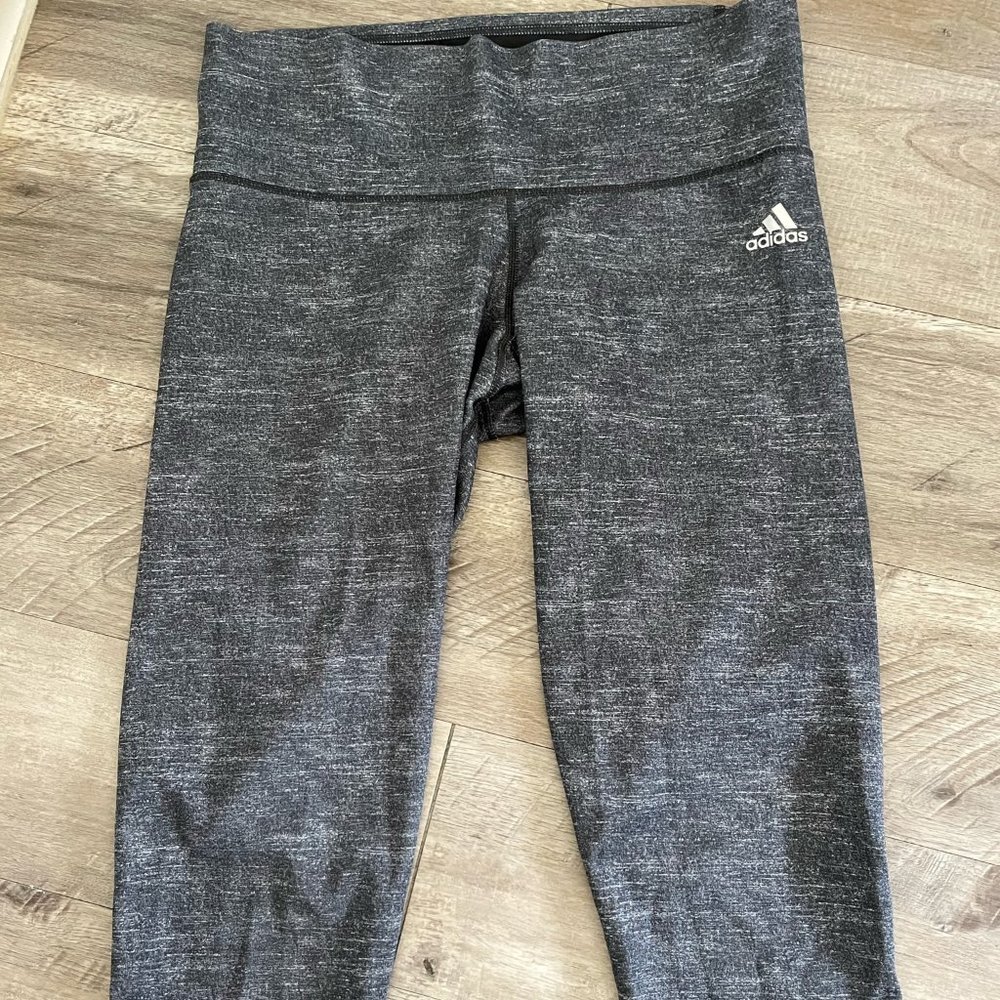 Adidas Grey Cropped Leggings Size Medium